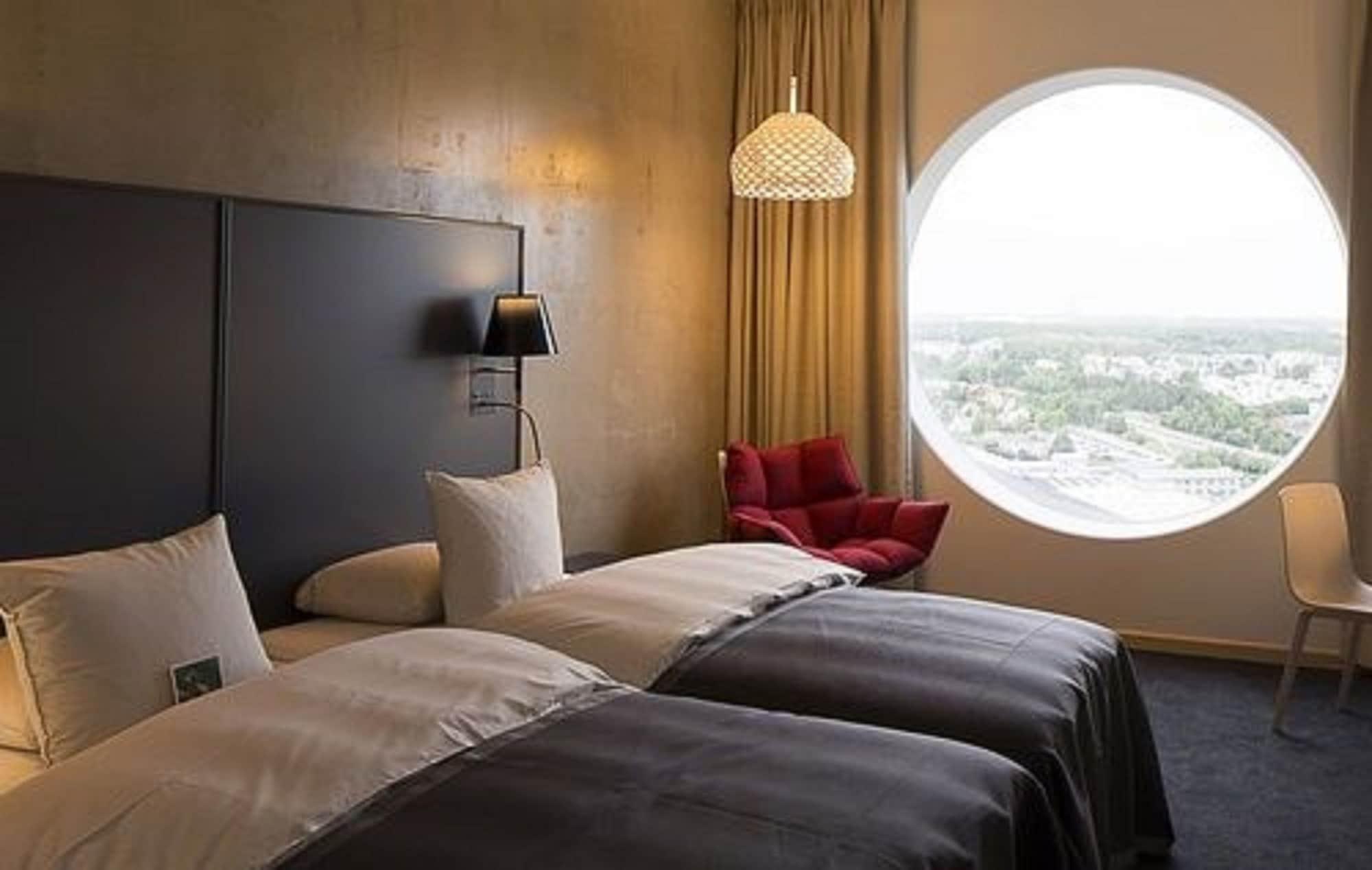Quality Hotel Friends Solna Buitenkant foto