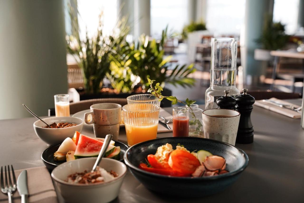 Quality Hotel Friends Solna Buitenkant foto